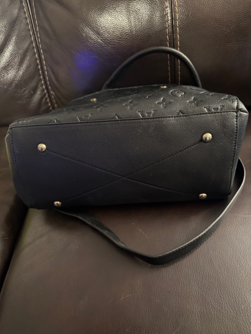 Louis Vuitton Textured Black Leather Bag - Picture 6 of 8